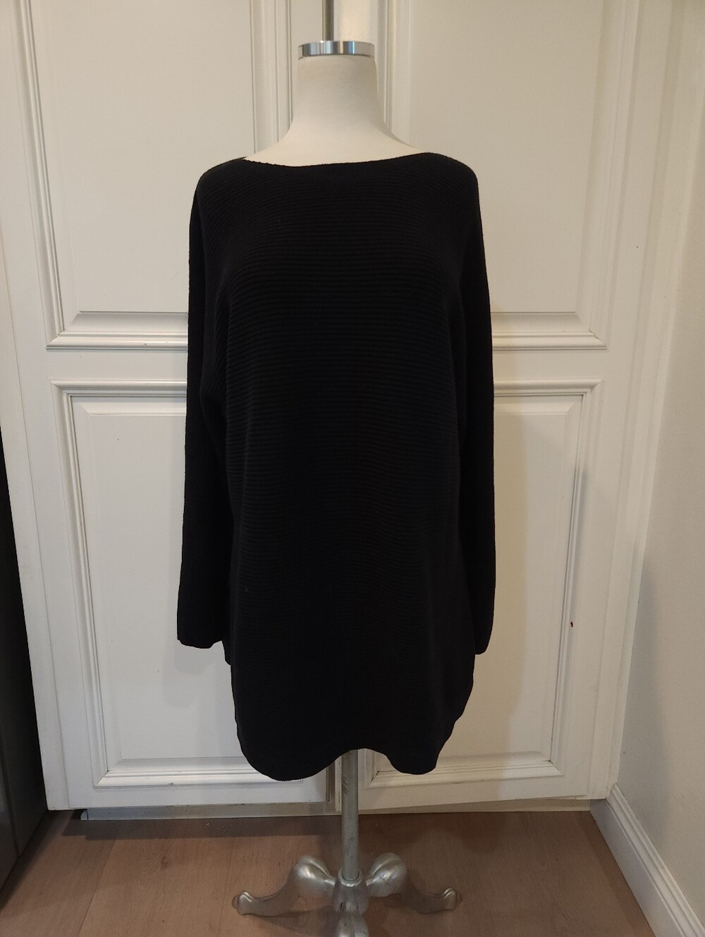 Black Women's Ribbed Knit Sweater